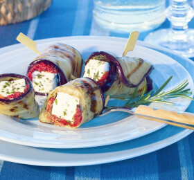 Brochettes aubergines grillées au fromage de brebis