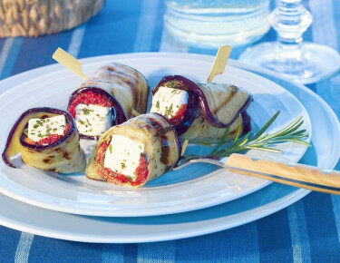 Brochettes aubergines grillées au fromage de brebis