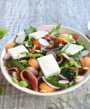 Salade de radis au fromage de brebis