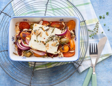 Fromage de brebis rôti aux légumes