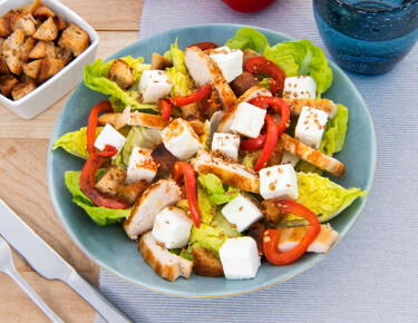 Salade César revisitée au fromage de brebis