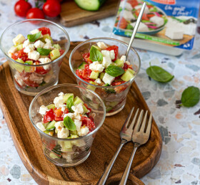 Verrines concombre, tomate, salakis et thon